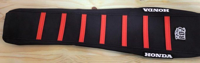 housse-de-selle-honda-crf-2017 - 2018 - 2019 - 2020 - 2021 - 250 - 450 - rouge - noir - seat - mx -