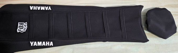 housse - de - selle - rd2 - yamaha - yzf - 250 - 450 - 2023 - 2024 - 2025 -2026- noir - seat covers 