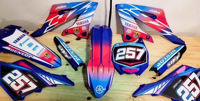 kit deco - plastique - yz 125 - 2023 - 2024 - 2025 - rd2 - rose - bleu - violet - perso -